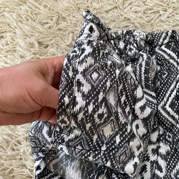 American Eagle Outfitters Shorts  High Rise - Picture 9 of 9